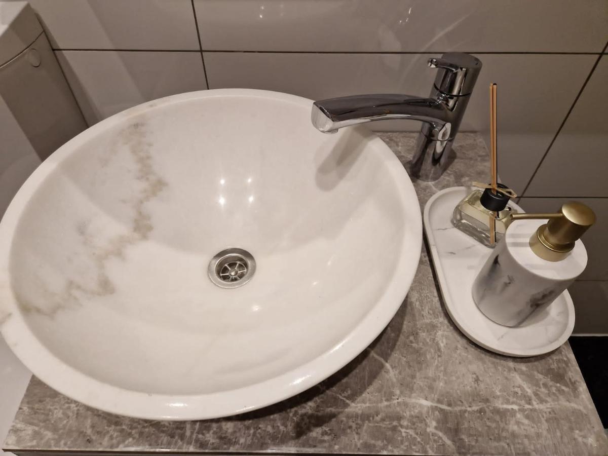 Apartament Zentral Duisburg Zewnętrze zdjęcie
